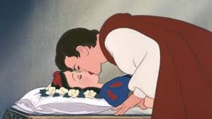 Película blanca nieves y el cazador (snow white and the huntsman): Disney Prepara Una Nueva Pelicula De Blancanieves Con Actores Reales