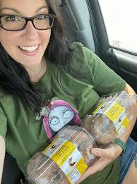 Doughnut box selection for romantic butterflies