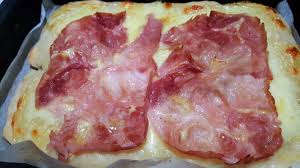 Come preparare le girelle con mozzarella, zucchine e prosciutto crudo. Pizza Prosciutto Cotto E Mozzarella