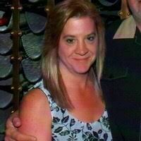 Laura Lisch's Instagram, Twitter & Facebook