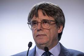 Puigdemont volverá a Cataluña si hay investidura pese al "golpe de toga al  Estado"