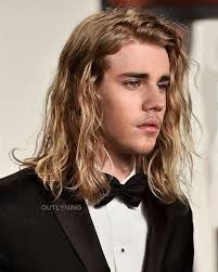 Pin By Sean On M A S K U L I N D R A M A T I K In 2020 Justin Bieber Long Hair Boys Long Hairstyles Long Hair Styles