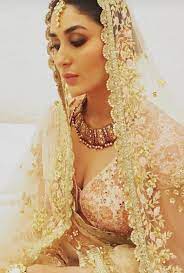 Kareena Kapoor Khan Beautiful Bollywood Actress Beautiful Indian Actress Bollywood Fashion