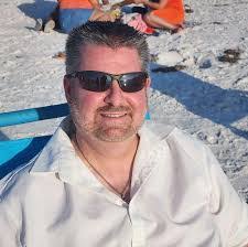 Robert Leclerc's Instagram, Twitter & Facebook