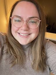 Jessica Batterman's Instagram, Twitter & Facebook