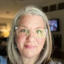 Keri Timmons's Instagram, Twitter & Facebook