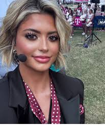 Kylan Darnell turns heads in unique Alabama fit for Tennessee game working 