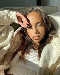 Natalie Brown's Instagram, Twitter & Facebook