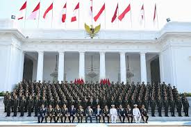 Presiden Prabowo Lantik 2 Ribu Perwira Remaja TNI dan Polri dalam Praspa  2025 di Istana Merdeka Presiden Prabowo Subianto memimpin langsung Upacara  Prasetya Perwira (Praspa) TNI-Polri Tahun 2025 yang digelar di halaman