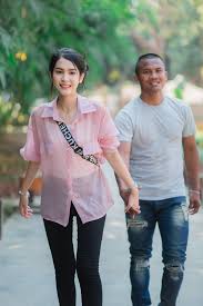 An instagram photo of joseph schooling with miss casey shomaker, who is believed to be his girlfriend. Thailand Buakaw Banchamek And His Singapore Incidents Facebook