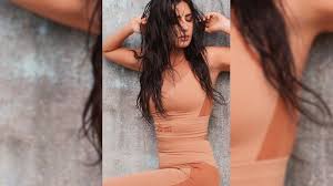 Katrina Kaif HD Wallpapers | Latest Katrina Kaif Wallpapers HD Free  Download (1080p to 2K) - FilmiBeat