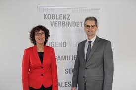 Wirtschaftsdienste im branchenbuch für erkelenz: Das Unbekannte Amt Top Magazin Koblenz