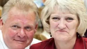 Benchs to celebrate 50th wedding anniversary