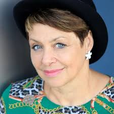 Follow Your Stars: Transform Your Life (English Edition) eBook : Thompson,  Stephanie, Warren, Tara, Crookes, Lorraine, Rowlands, Claire, Day, Deb,  Richards, Christine, Barber, Glenda, Samadhi, Amanda, Wade, Carolyn,  Varney, Ann, Patel, Daksha ,