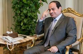 واللواء عباس كامل مدير مكتب السيسي يتفرج من وراء المشهد. Ø§Ù„Ø³ÙŠØ³ÙŠ ÙŠÙƒÙ„Ù Ø¹Ø¨Ø§Ø³ ÙƒØ§Ù…Ù„ Ø¨ØªØ³ÙŠÙŠØ± Ø£Ø¹Ù…Ø§Ù„ Ø¬Ù‡Ø§Ø² Ø§Ù„Ù…Ø®Ø§Ø¨Ø±Ø§Øª Ø§Ù„Ø¹Ø§Ù…Ø© Ø´Ø¨ÙƒØ© Ø±ØµØ¯ Ø§Ù„Ø¥Ø®Ø¨Ø§Ø±ÙŠØ©