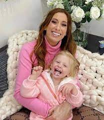 The pregnant loose women presenter, 31, is already mum to three boys, and told her instagram. Stacey Solomon Taking Step Back From Work After Rex S Nightmare Accident Aktuelle Boulevard Nachrichten Und Fotogalerien Zu Stars Sternchen