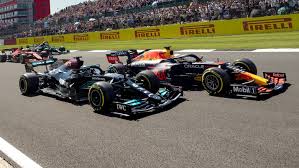 Silverstone fairs well as a place to watch live motorsports and having been host to packed grandstands of fans since 1950 the circuit has a sense of history matched only by its atmosphere. Fjas8xrqn P2 M