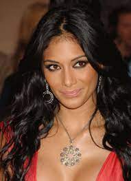 7.08.2008 09:20) die hübsche sängerin nicole scherzinger ist zu beginn ihrer karriere ziemlich schüchtern gewesen. Nicole Scherzinger How I Met Your Mother Wiki Fandom