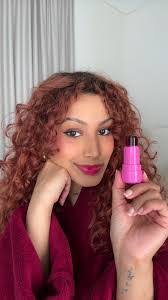 Sharon Desilva's Instagram, Twitter & Facebook