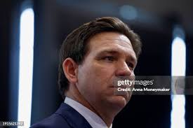 101 Ron Pic Photos & High Res Pictures