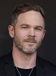 Shawn Ashmore as Eric Summers in Smallville . Later his brother Aaron  Ashmore would appear in Smallville as Henry James Olsen. For years I  thought it was the same actor 😆