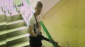 На ролике с камер видеонаблюдения отчетливо видно. Kerchenskij Strelok I Tragediya V Kolledzhe Kak Eto Bylo Video