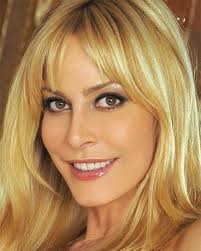 Stefania orlando (born 23 december 1966) is an italian showgirl, television personality and singer. Stefania Orlando Biografia Storia Vita Curiosita Biografieonline