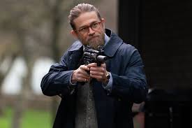 A polite way of talking to or referring to a man: Movie Watch The Gentlemen Oracle Time