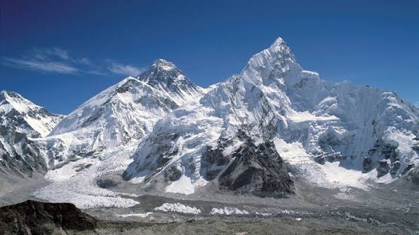 Mount Everest / Sagarmatha (8,848m)