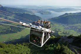 Am norditalienischen lago maggiore ist eine seilbahn abgestürzt. Cabrio Stanserhorn Schweiz Tourismus
