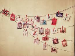 Dicembre è arrivato e con lui anche il tradizionale calendario dell'avvento da appendere in casa e da aprire ogni giorno per iniziare il countdown al giorno di natale! Un Calendario Speciale Per Una Scuola Speciale Libreria Per Bambini Radice Labirinto Carpi Modena