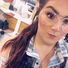 Lauren Notter's Instagram, Twitter & Facebook