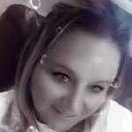 Mandy Looney's Instagram, Twitter & Facebook