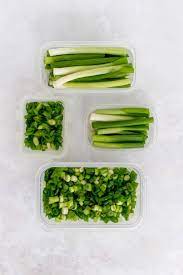 Cooking for two means i often find myself having extra stalks of green onions (scallions) and not sure how to keep them for a long time. How To Freeze Green Onions Storage Tips Ingredient To Meal Prep