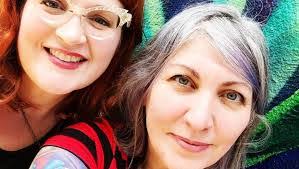 Traci Moody's Instagram, Twitter & Facebook