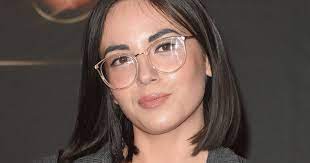 Collection with 3 high quality pics. Agathe Auproux Sans Lunettes Et Sans Maquillage Rare Photo Au Naturel Purepeople