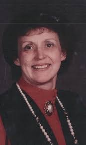 Betty Tennant's Instagram, Twitter & Facebook