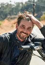 Skeet ulrich found fame with villainous roles in seminal '90s teen horrors the craft (1996) and born bryan ray trout in lynchburg, va in 1970, skeet ulrich had a turbulent childhood plagued by. Skeet Ulrich Went From 90s Heartthrob To Struggling Tv Actor Now He S Back Skeet Ulrich Riverdale Skeet Ulrich Tv Actors