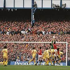 Why oh why play semi finals at soulless wembley, the tighter club grounds eg goodison, villa park by far. Kathleen On Twitter Fa Cup Semi Final Goodison Park Liverpool V Manchester United 1985