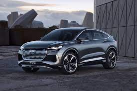 Dealerships toward the end of 2021, according to the company, with the least expensive model expected to start under $45,000. Audi Q4 Sportback E Tron Interni Caratteristiche Prezzo Motori Magazine