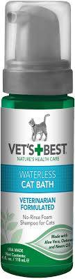 Amazon Com Vet S Best Waterless Cat Bath No Rinse Waterless Dry Shampoo For Cats Natural Formula 4 Ounces Pet Shampoos Pe In 2020 Cat Bath Cat Shampoo Cats