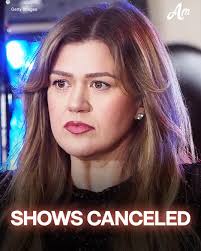 Kelly Clarkson forced to cancel her Las Vegas residency shows amid recently  disclosed ex-husband's medical emergency. 😮 DETAILS. ⬇️