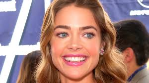 Her most recognized roles are carmen ibanez in sta. The Transformation Of Denise Richards From Starship Troopers To Now