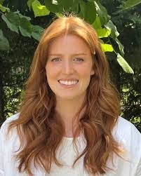 Leslie Beattie's Instagram, Twitter & Facebook