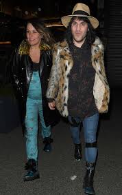 Fielding has been dating radio dj lliana bird for about a decade, and the couple recently welcomed their second child together—proving that even the u.k.'s most famous goth isn't immune to the charms of an idyllic family life. Noel Fielding And Girlfriend Lliana Bird Choose Artistic Name For New Baby Daughter Mirror Online