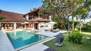 Bahkan aparat gabungan langsung mendatangi vila yang berlokasi di jalan dukuh indah, gang sungai, banjar semer, kerobokan kelod, kuta utara, rabu (2/6) petang. Villa Candi Kecil Tujuh Ubud 7 Bedrooms Best Deals