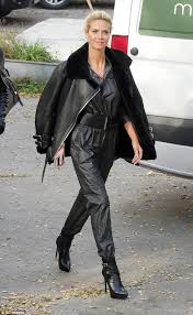 Heidi Klum Dresses Head To Toe In Leather For Germany S Next Top Model Castings Daily Mail Online