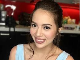 Montes gained widespread recognition with her first significant role and breakthrough playing the mean and spoiled clara del valle in the remake of mara. Julia Montes Welcomes More Collaboration With Coco Martin