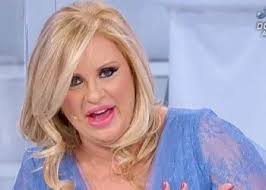 Tina Cipollari lascia Uomini e Donne?/ Maria De Filippi contraria: chi  litigherà con Gemma? L'indiscrezione