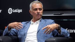 Mourinho admite que rompió las leyes de distanciamiento social - D10 |  Noticias del deporte de Paraguay y el mundo, las 24 horas.